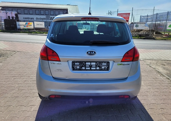 Kia Venga cena 17900 przebieg: 199000, rok produkcji 2010 z Hrubieszów małe 121